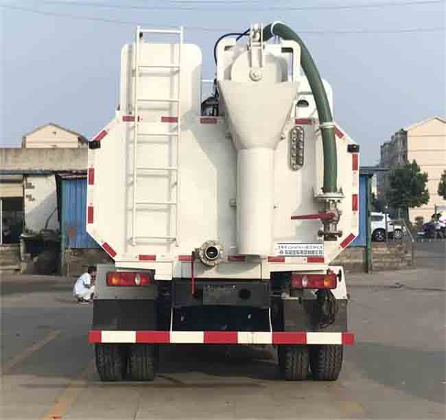 东风牌EQ5168TWJLV型吸污净化车