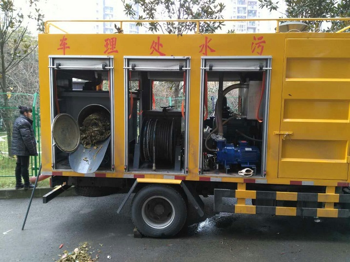污水处理车_新型吸粪车