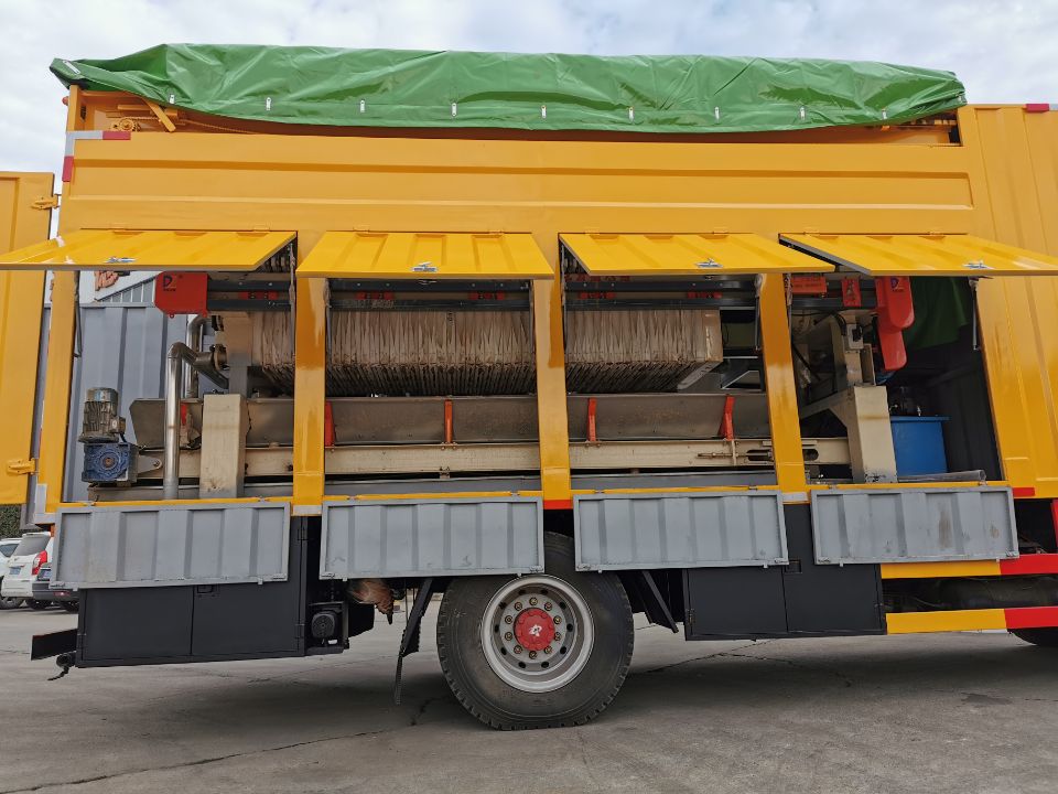 泥浆处理车_东风D9污泥处理车