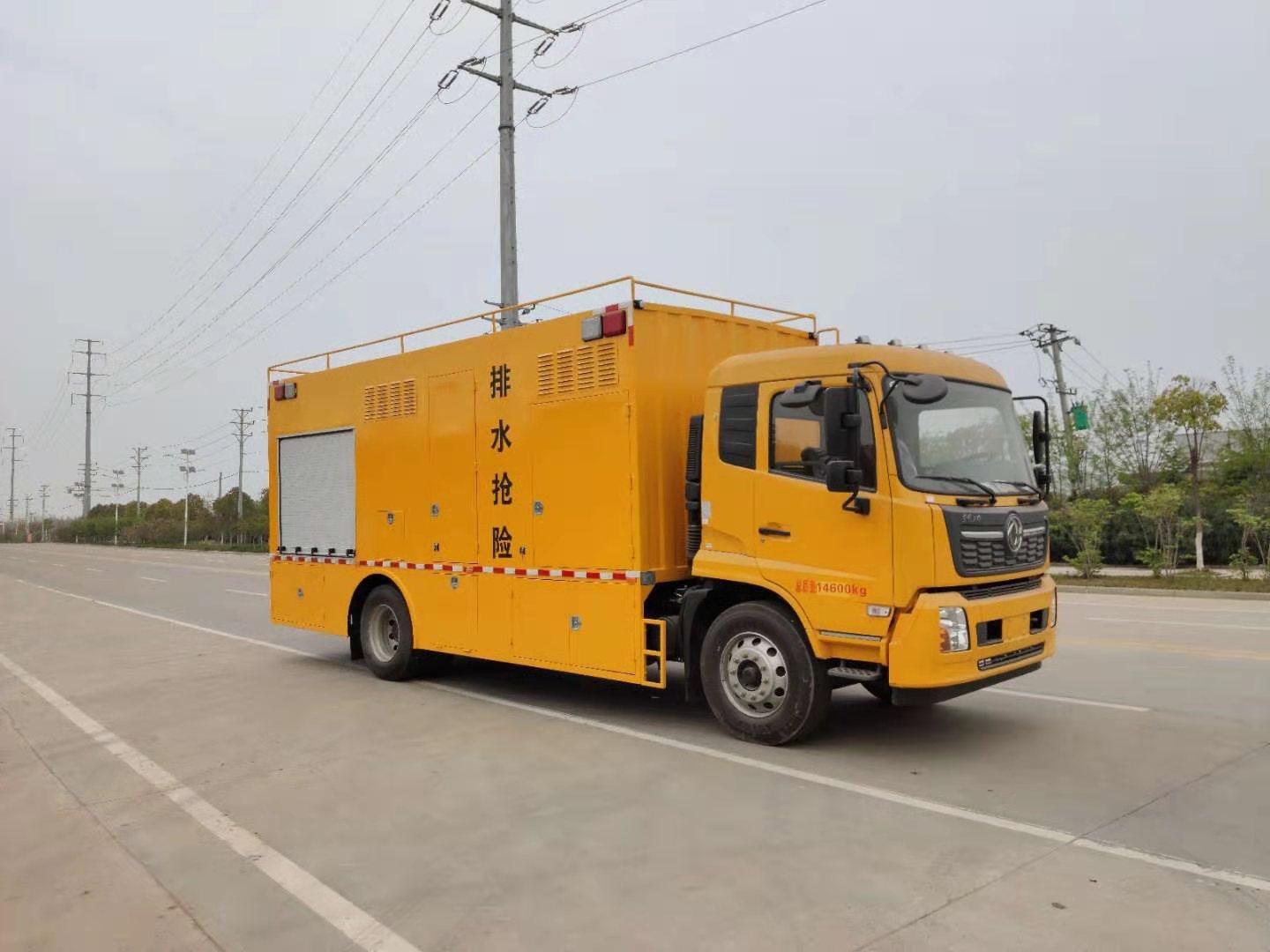 东风天锦大流量排水抢险车