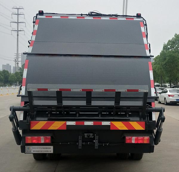 舜德牌SDS5187ZYSZ6型压缩式垃圾车