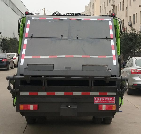 舜德牌SDS5046ZYSSF6型压缩式垃圾车