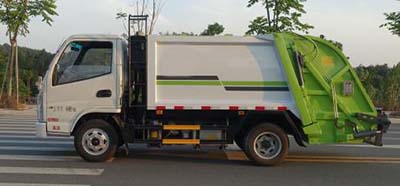舜德牌SDS5042ZYSKM6型压缩式垃圾车