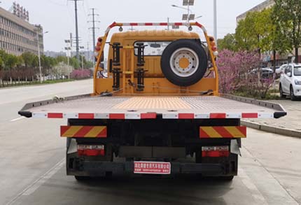 舜德牌SDS5140TQZEQ6型清障车
